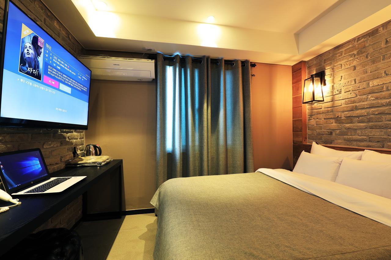 Rainbow Hotel Yongsan Сеул Экстерьер фото