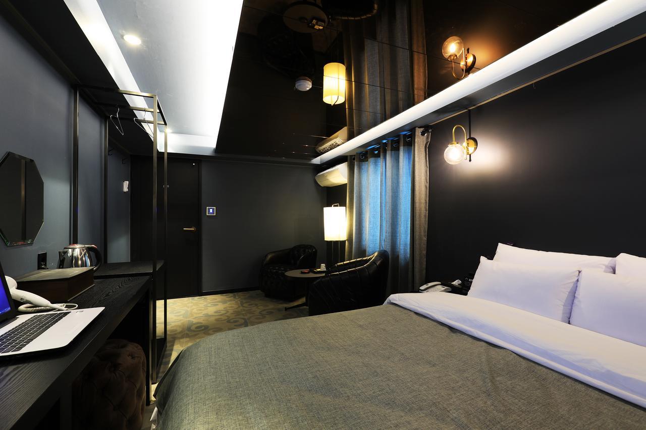 Rainbow Hotel Yongsan Сеул Экстерьер фото